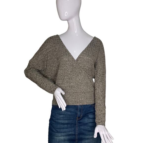 V ery J Top Fine Knit Long Sleeve Size S - Picture 1 of 10